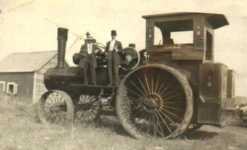 Case Steamer - This was my great uncle Dave Fast's outfit. He was the only one of the family to move back to the USA. He ran this outfit at Fielding ,Sask.