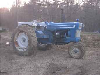 Ford 4200 Series Tractor