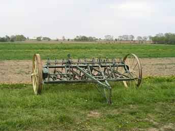 John Deere 10' Quack Digger