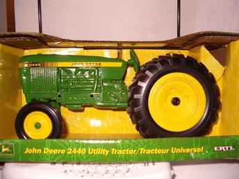 John Deere 2440 1/16