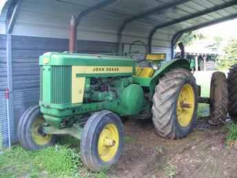 1957 John Deere 620 Standard