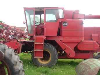 Massey Ferguson 410 Combine 