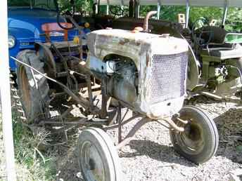 Allis Chalmers B 
