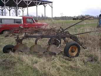 Ih 3 Bottom Plow