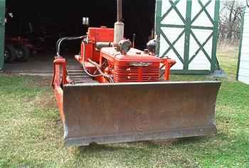 Ih TD6 Crawler With Dozer