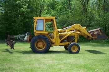 John Deere Tractor W/Loader & Mower &?