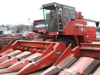 Two 915 Hydrostatic Combines