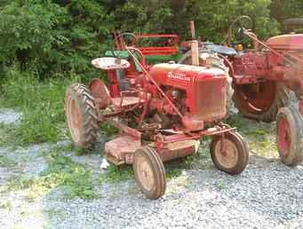 Farmall Cub/Belly Mower