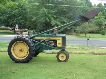 John Deere Loader/620