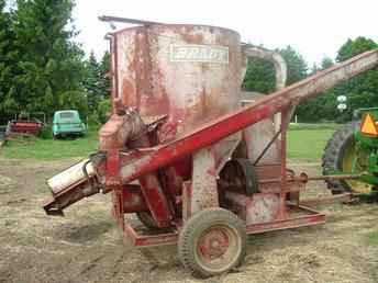 Brady Feed Grinder/Mixer