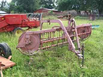 Allis Chalmers Hay Rake