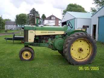 John Deere 730 Gas