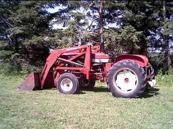 Ih 460 Utility With Loader