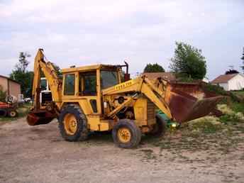 Ford 750 TLB