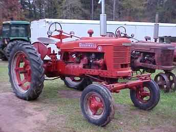 Farmall H Wide Front - Reduced