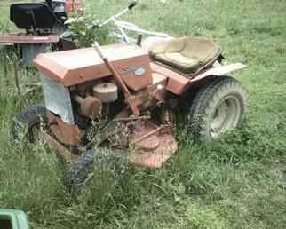 725 Simplicity Lawn Tractor