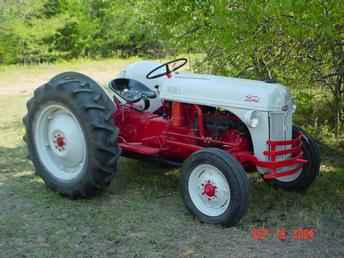 1952 Ford 8N - Solid Tractor