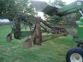 John Deere 40 Loader