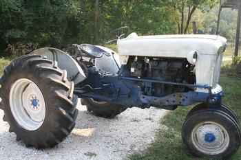 Ford 960 Tractor