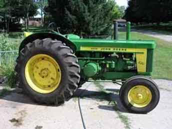 John Deere 820 Black Dash