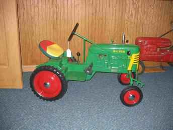 Oliver Super 44 Pedal Tractor