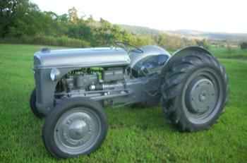 Ford 2N (Excellent Condition)