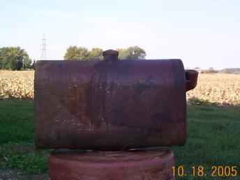 Nice Farmall F-30 Gas Tank