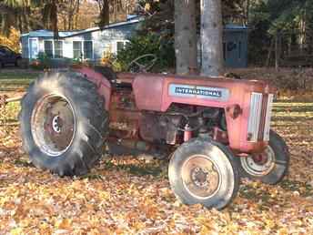 Used Farm Tractors for Sale: International B414 (2005-11-04