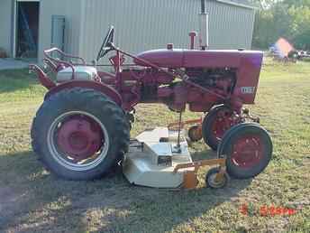 Ih 140 W/306 Woods Belly Mower