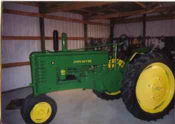 1942 John Deere B