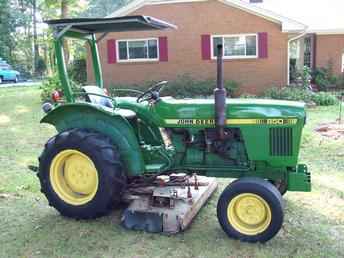 850-John Deere Compact Tractor