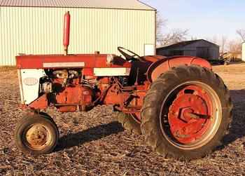 Used Farm Tractors For Sale: 2ND Owner Farmall 240 *Sold* (2005-12-31 ...