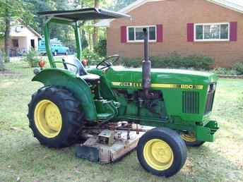 850 John Deere Compact Tractor