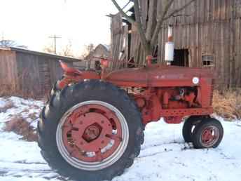 1951 Farmall M Nice