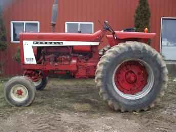 Used Farm Tractors for Sale: Farmall 806 Gas (2006-02-03) - Yesterday's ...