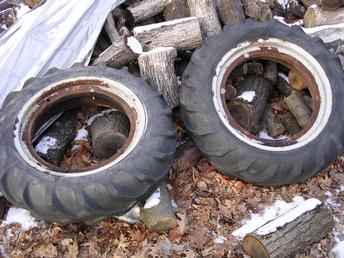Tires/Rims Off 8N  
