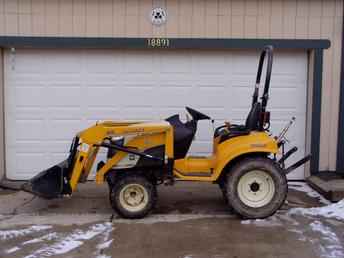 Cub Cadet 6284  W/Loader