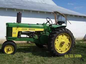 John Deere 530