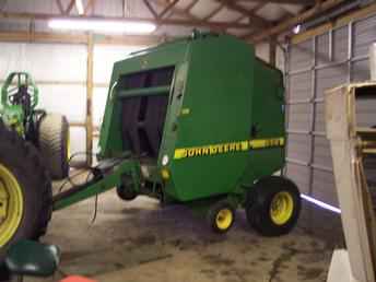 556 John Deere Rollbaler