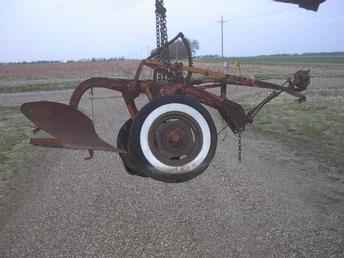Allis Chalmers 1-16 Pull Plow