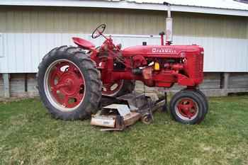 Farmall C / Mower