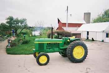 John Deere 2840