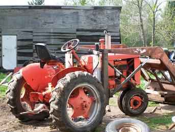 1946 Case VAC  With  Loader