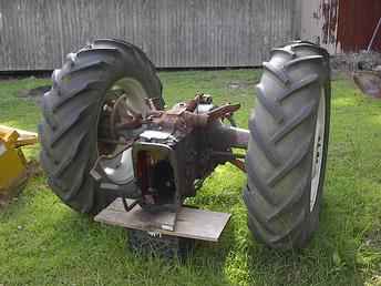 800 Ford Tractor Rear End