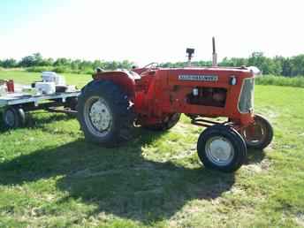 Allis Chalmers D-17 