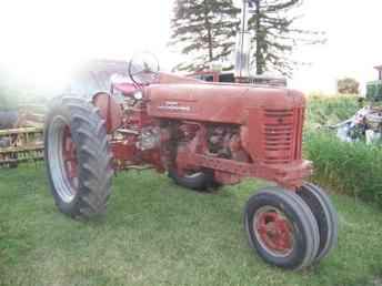 International Farmall 300 NF