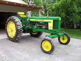 1958 John Deere Model 520