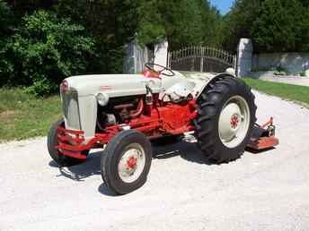 Ford Jubilee With 5' Mower