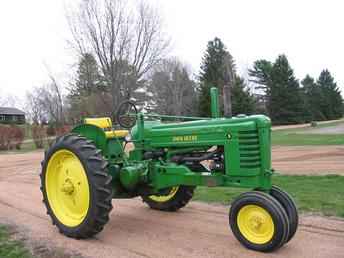 1948 John Deere B