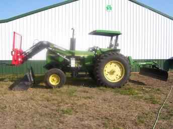 John Deere 2840 W/Loader And Blade